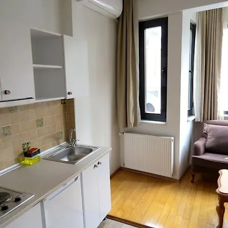 Ξενοδοχείο με διαμερίσματα Room360 Apartments 3*