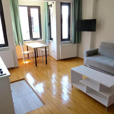 Ξενοδοχείο με διαμερίσματα Room360 Apartments 3*